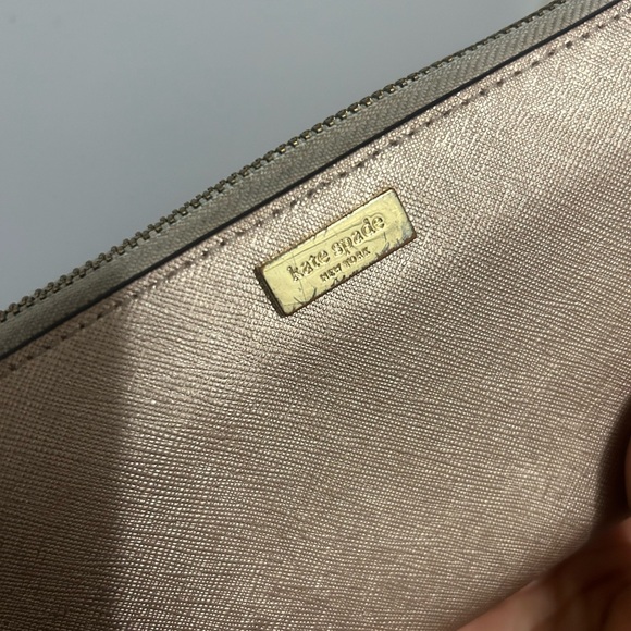 KATE SPADE | Rose Gold Wallet - Picture 7 of 7